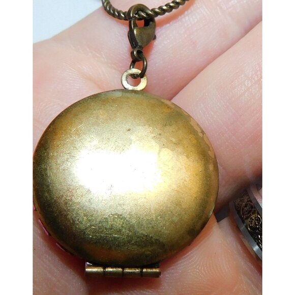 Floral Filigree Locket Necklace Gold Tone With Pink Enamel - Picture 3 of 6